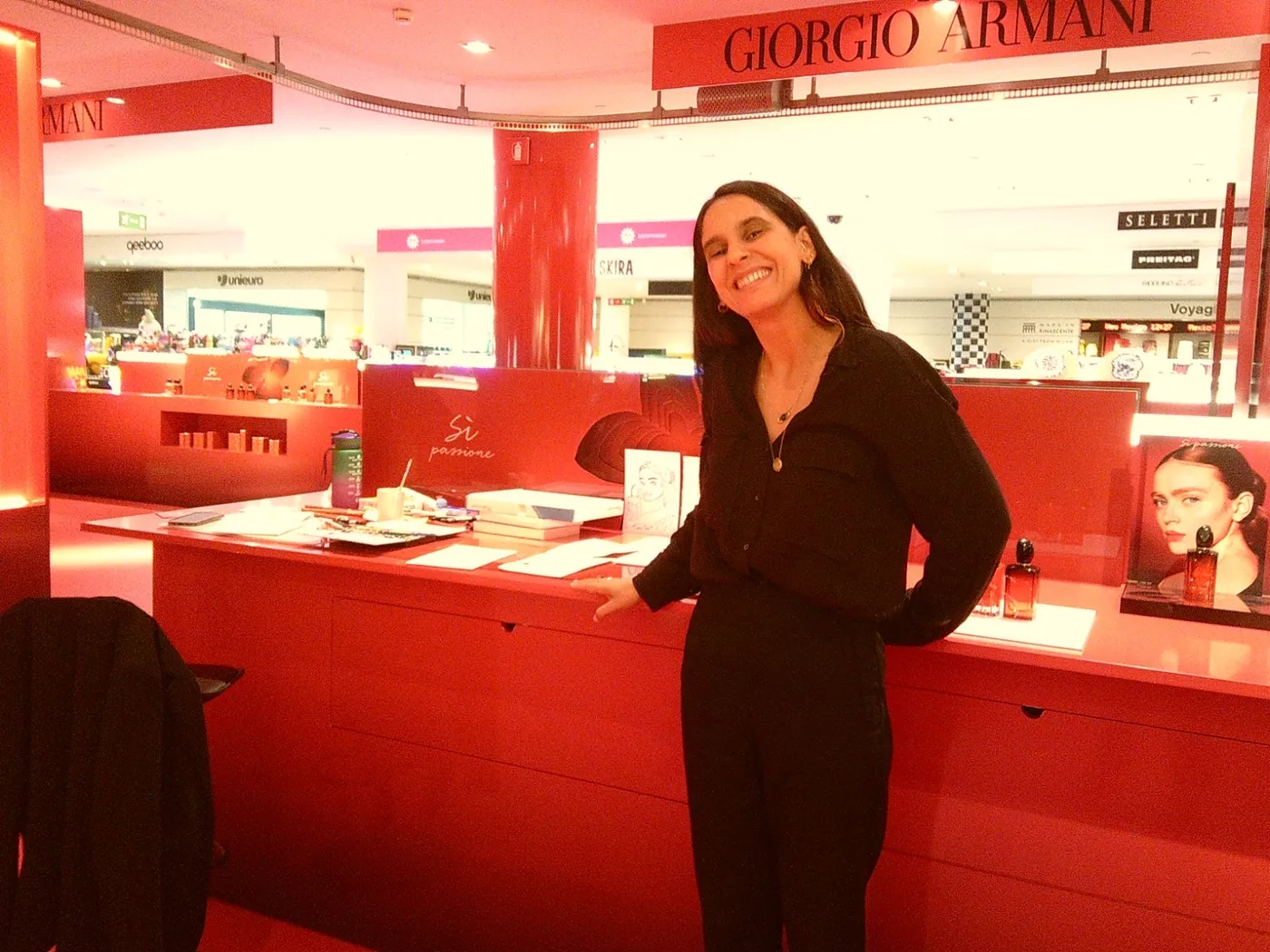 Ritratti dal vivo per un profumo: il lancio Armani Beauty — 1