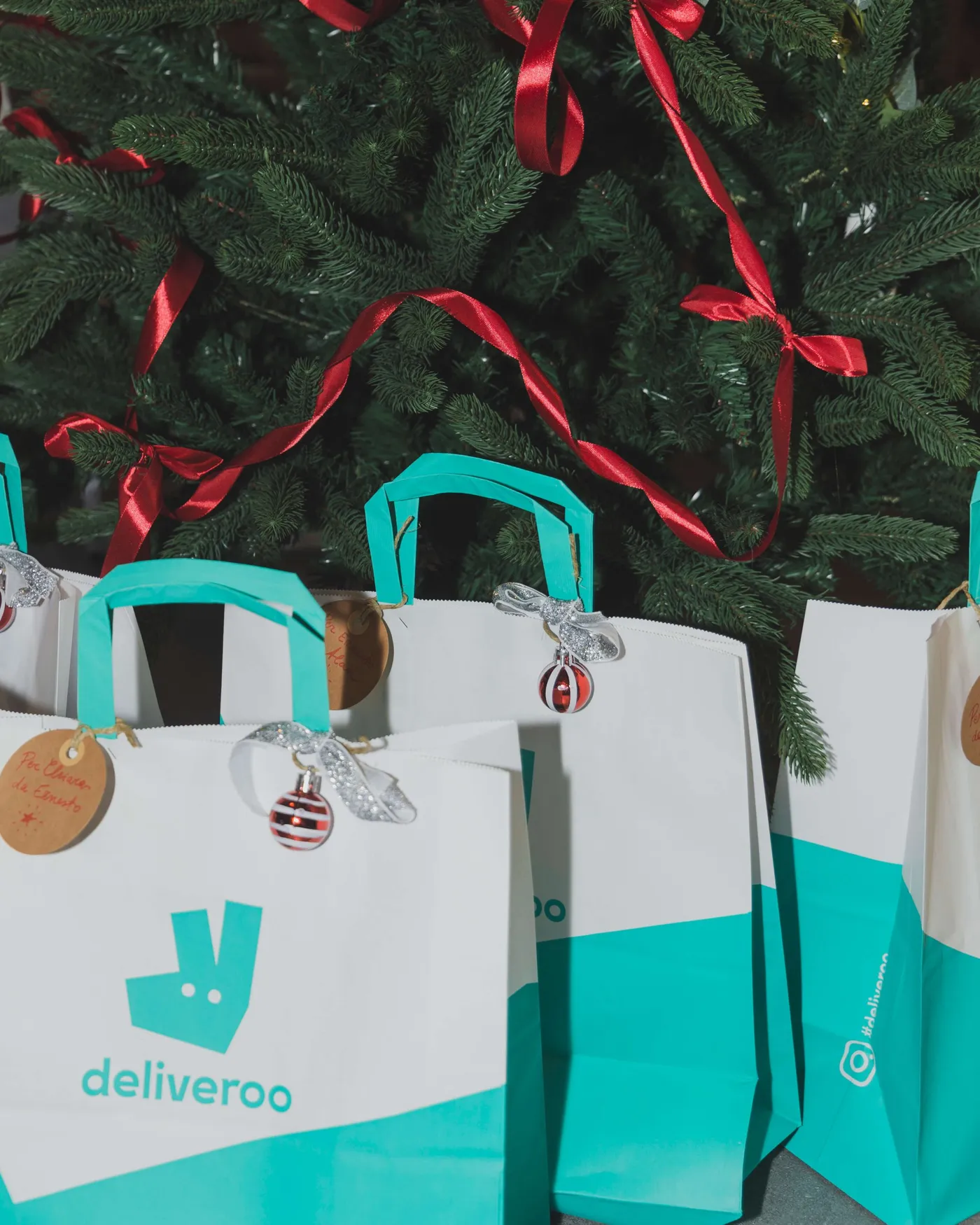 Il regalo più bello, illustrato: la campagna Deliveroo — 43