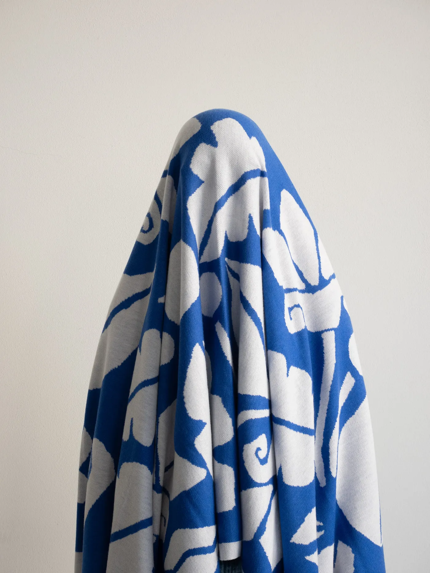 Radici tessute a mano: il plaid d'autore per Lanificio Leo — 8