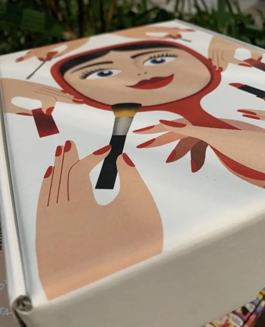 Il pacco è già arte: la box RVBLAB firmata Scombinanto — 4