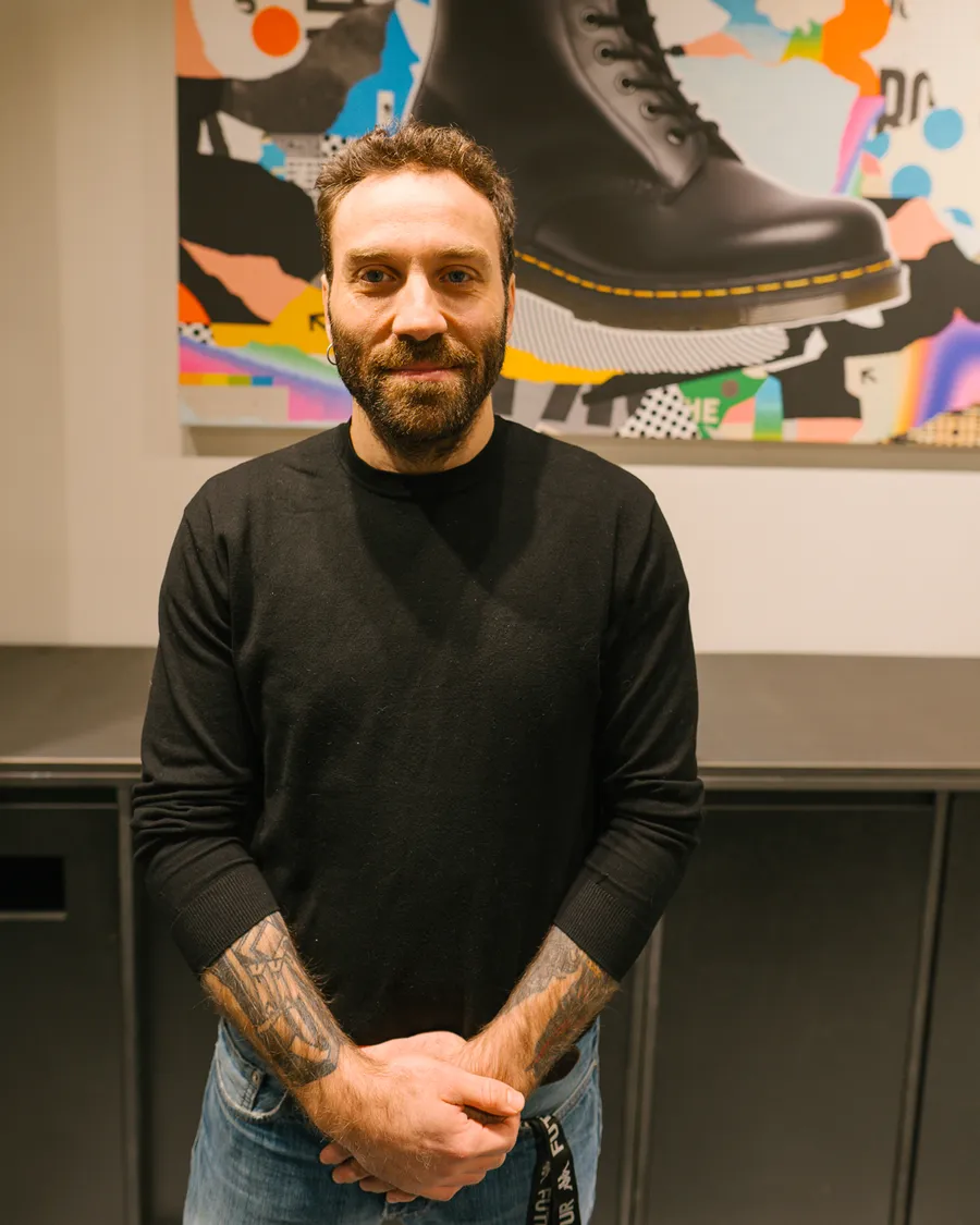 Lo store Dr. Martens si trasforma in tela d'autore — 4